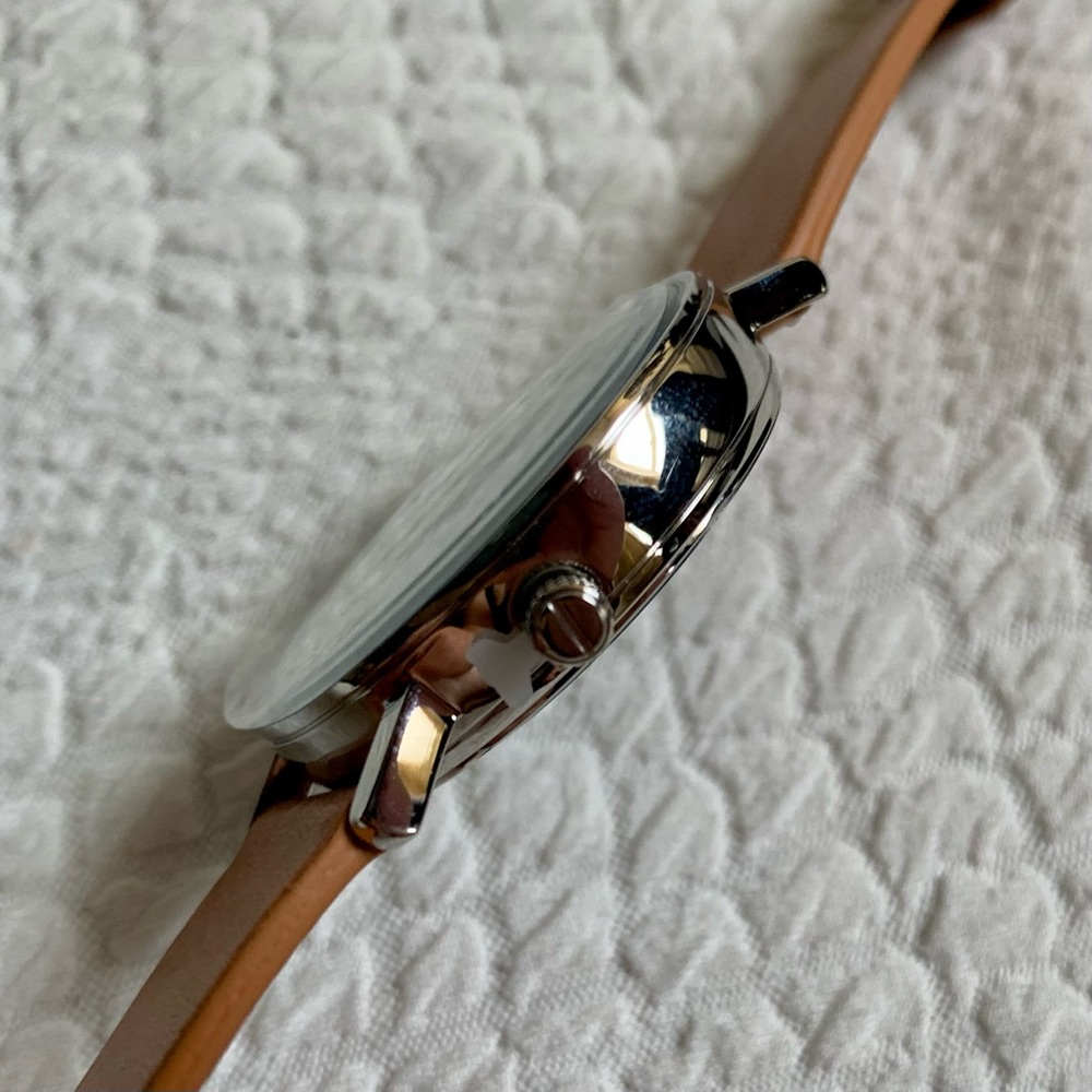 NWT Komono The Walther Camel Unisex Watch Leather Strap - Picture 9 of 9